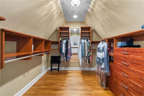 $1,649,000 | 561 Peachtree Battle Avenue Northwest, Atlanta, GA 30305