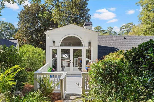 $1,649,000 | 561 Peachtree Battle Avenue Northwest, Atlanta, GA 30305