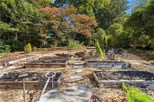 $1,649,000 | 561 Peachtree Battle Avenue Northwest, Atlanta, GA 30305