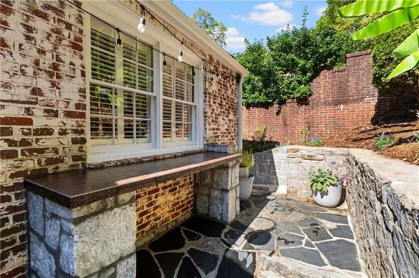 $1,649,000 | 561 Peachtree Battle Avenue Northwest, Atlanta, GA 30305