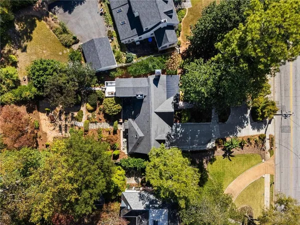 $1,649,000 | 561 Peachtree Battle Avenue Northwest, Atlanta, GA 30305