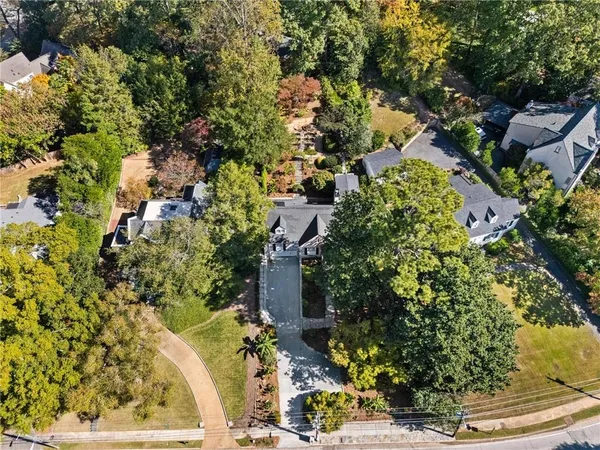 $1,649,000 | 561 Peachtree Battle Avenue Northwest, Atlanta, GA 30305