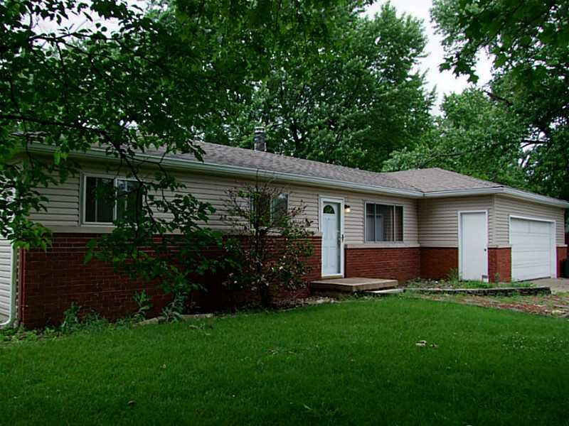 7526 Brehob Road Indianapolis, IN 46217 - Photo 1 of 16 Gallery Image 1