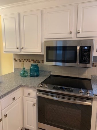 17 Cedar Brook Road Lynn, MA 01904 - Photo 8 of 23 Gallery Image 8