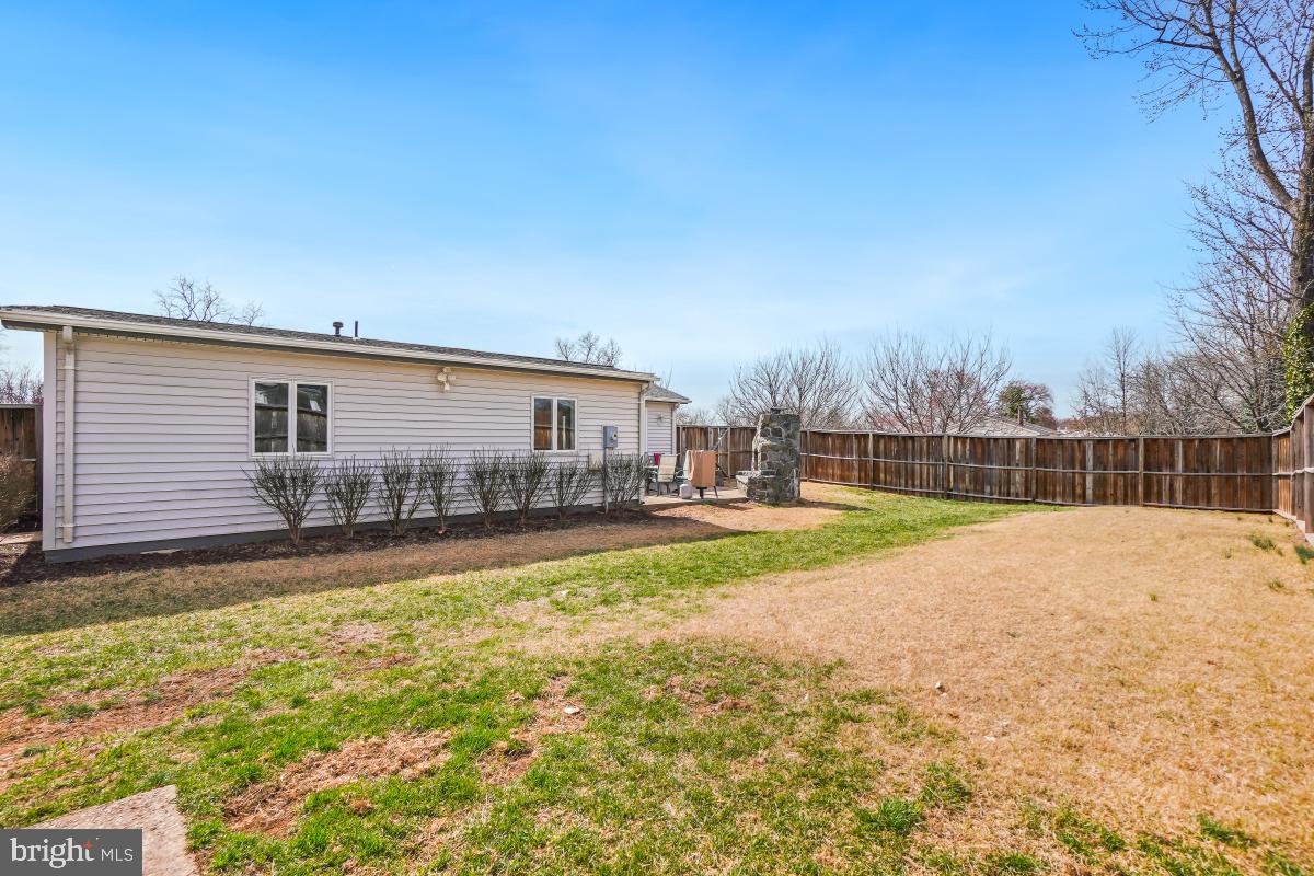 228 West Ash Road Sterling, VA 20164 - Photo 29 of 29 Rear Exterior (View #3)