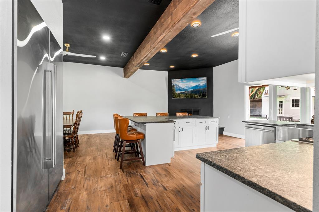 1504 Maple Street Irving, TX 75060 - Photo 11 of 40