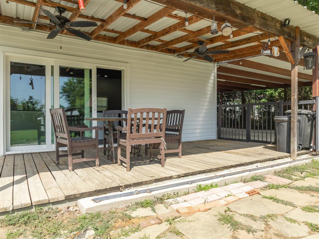 1504 Maple Street Irving, TX 75060 - Photo 29 of 40