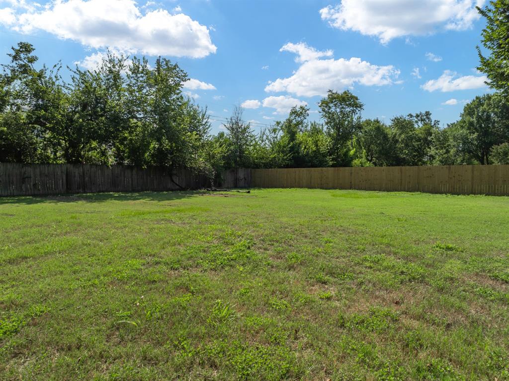 1504 Maple Street Irving, TX 75060 - Photo 34 of 40