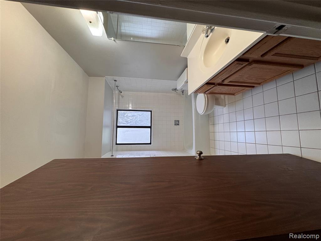 32684 Mound Road, Unit 3 Warren, MI 48092 - Photo 7 of 9