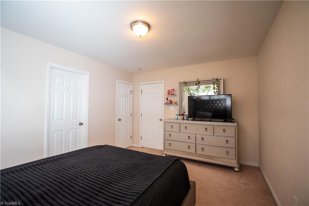 8505 Tierra Del Sol Way Raleigh, NC 27616 - Photo 18 of 26 Gallery Image 18