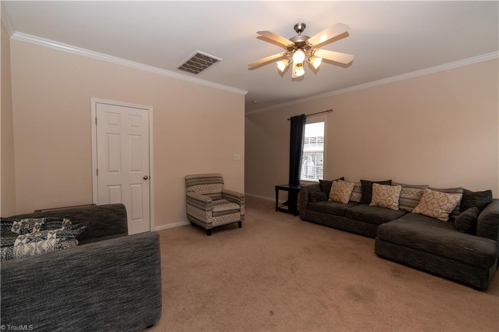 8505 Tierra Del Sol Way Raleigh, NC 27616 - Photo 5 of 26 Gallery Image 5