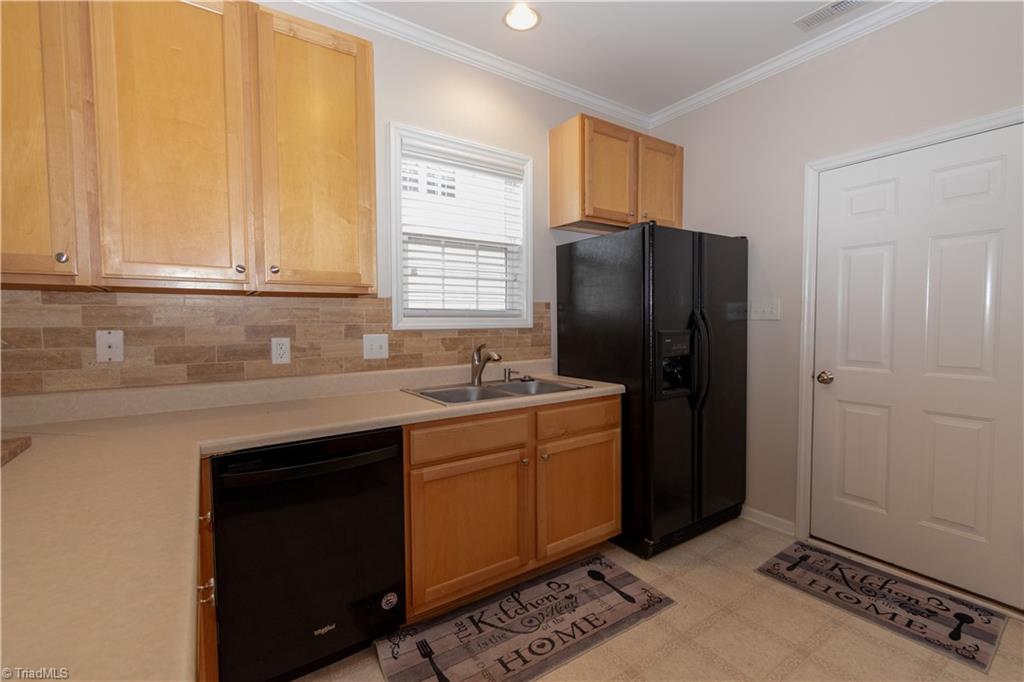 8505 Tierra Del Sol Way Raleigh, NC 27616 - Photo 8 of 26 Gallery Image 8