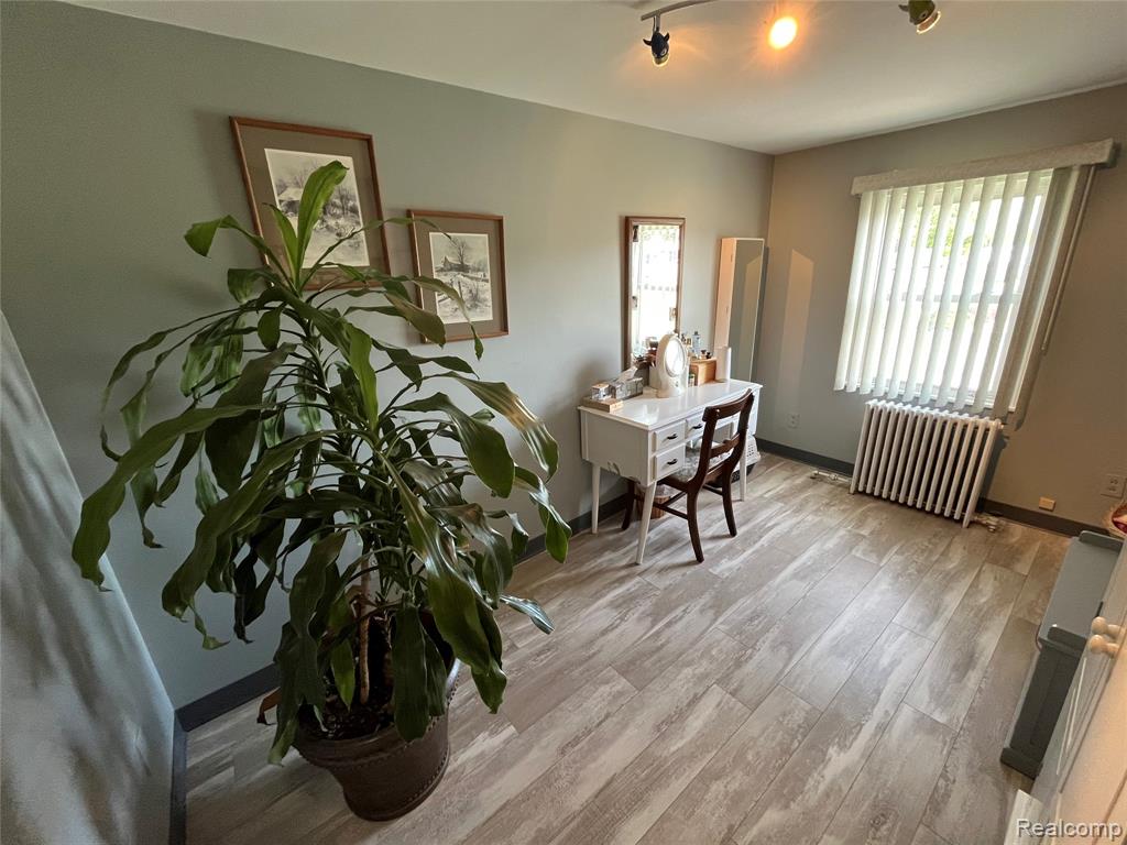 12660 Grafton Road Carleton, MI 48117 - Photo 29 of 97