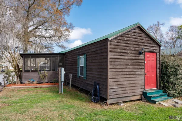 $150,000 | 21018 Diversion Canal Road, Maurepas, LA 70449