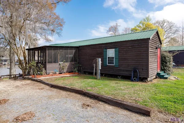 $150,000 | 21018 Diversion Canal Road, Maurepas, LA 70449