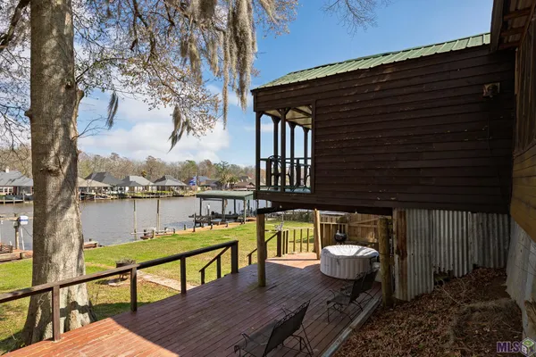 $150,000 | 21018 Diversion Canal Road, Maurepas, LA 70449