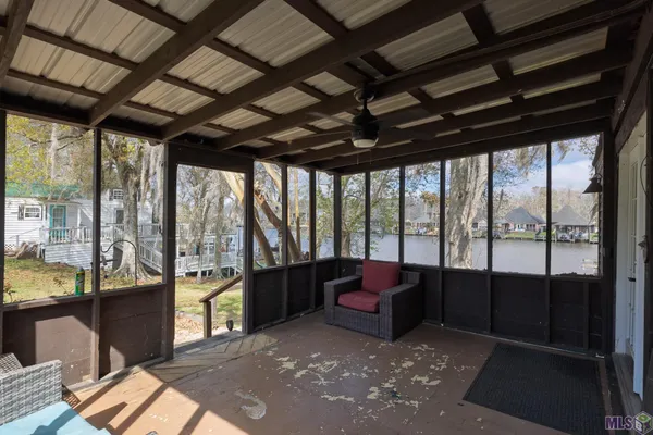 $150,000 | 21018 Diversion Canal Road, Maurepas, LA 70449