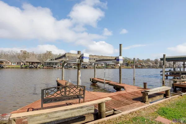 $150,000 | 21018 Diversion Canal Road, Maurepas, LA 70449