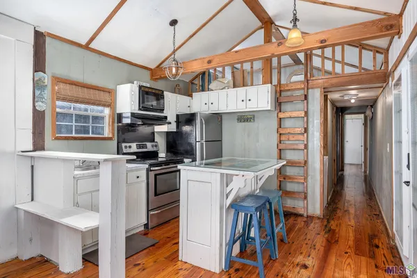 $150,000 | 21018 Diversion Canal Road, Maurepas, LA 70449