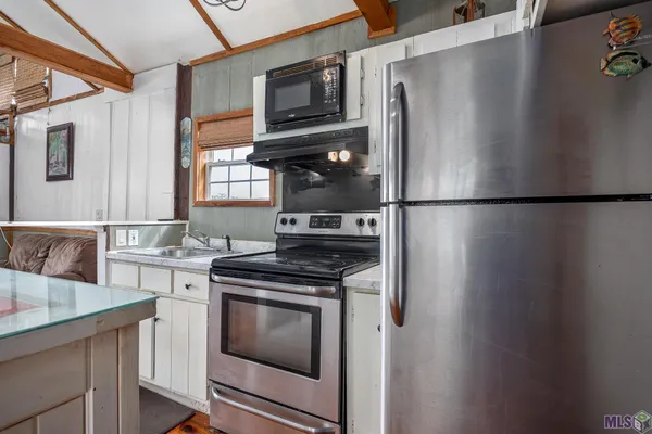 $150,000 | 21018 Diversion Canal Road, Maurepas, LA 70449