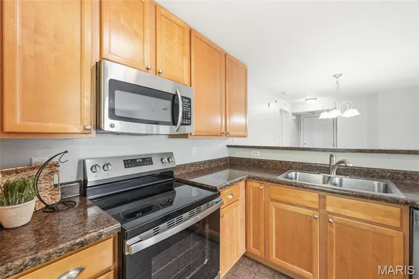 $189,000 | 1202 Spring Creek Lane, O'Fallon, MO 63368