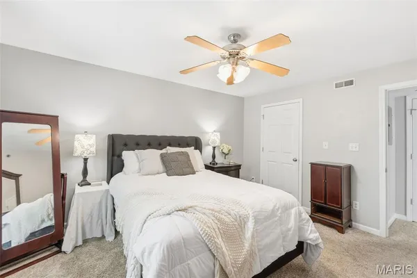 $189,000 | 1202 Spring Creek Lane, O'Fallon, MO 63368