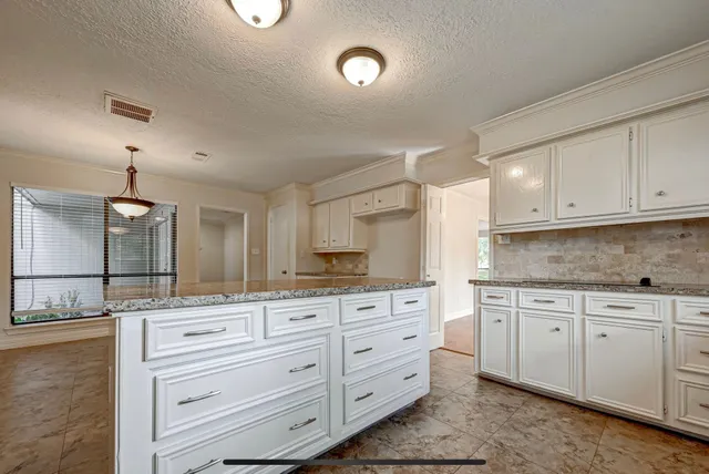 $2,275 | 1746 Cloister Drive, Unit 21, Crosby, TX 77532