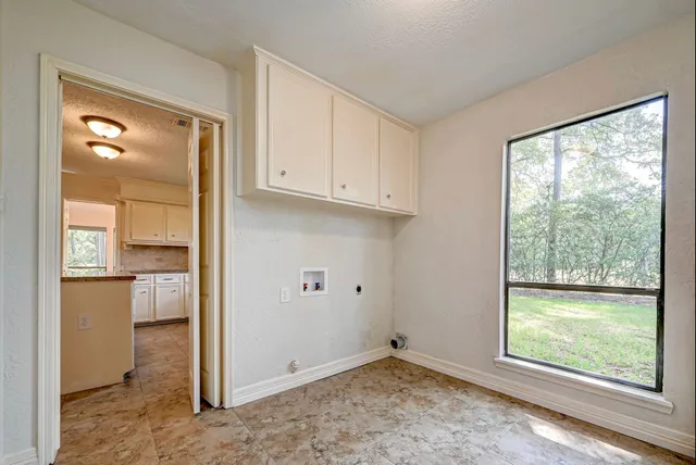 $2,275 | 1746 Cloister Drive, Unit 21, Crosby, TX 77532