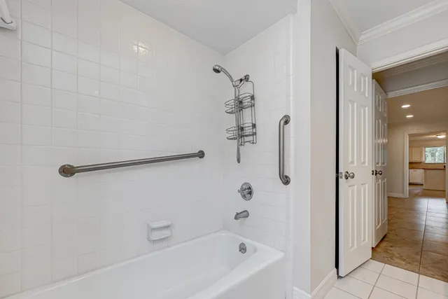 $2,275 | 1746 Cloister Drive, Unit 21, Crosby, TX 77532