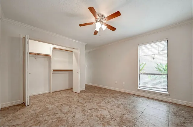 $2,275 | 1746 Cloister Drive, Unit 21, Crosby, TX 77532