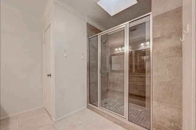 $2,275 | 1746 Cloister Drive, Unit 21, Crosby, TX 77532