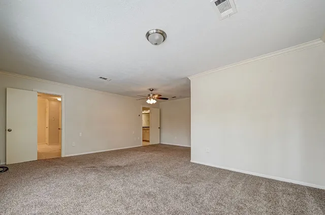 $2,275 | 1746 Cloister Drive, Unit 21, Crosby, TX 77532