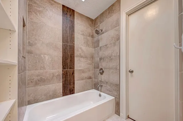 $2,275 | 1746 Cloister Drive, Unit 21, Crosby, TX 77532