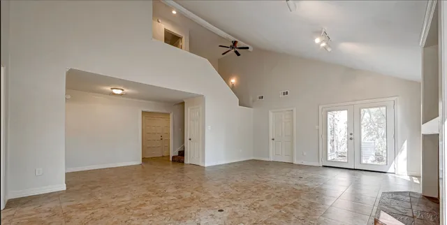 $2,275 | 1746 Cloister Drive, Unit 21, Crosby, TX 77532