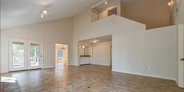 $2,275 | 1746 Cloister Drive, Unit 21, Crosby, TX 77532