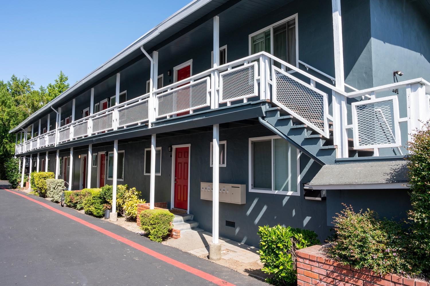 131 Kent Avenue Kentfield, CA 94904 - Photo 1 of 21 front view of a house