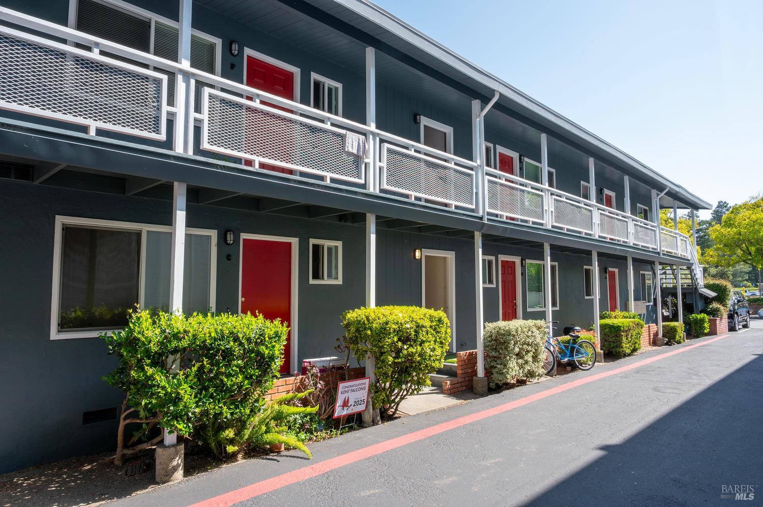 131 Kent Avenue Kentfield, CA 94904 - Photo 7 of 21 front view of a building
