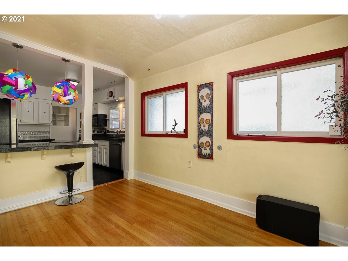 815 Southwest Taylors Ferry Road Portland, OR 97219 - Photo 16 of 29 Gallery Image 16