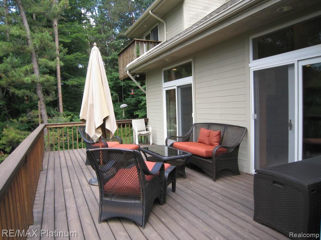 10621 Hibner Road Hartland, MI 48353 - Photo 27 of 40 IMG_4228.jpg