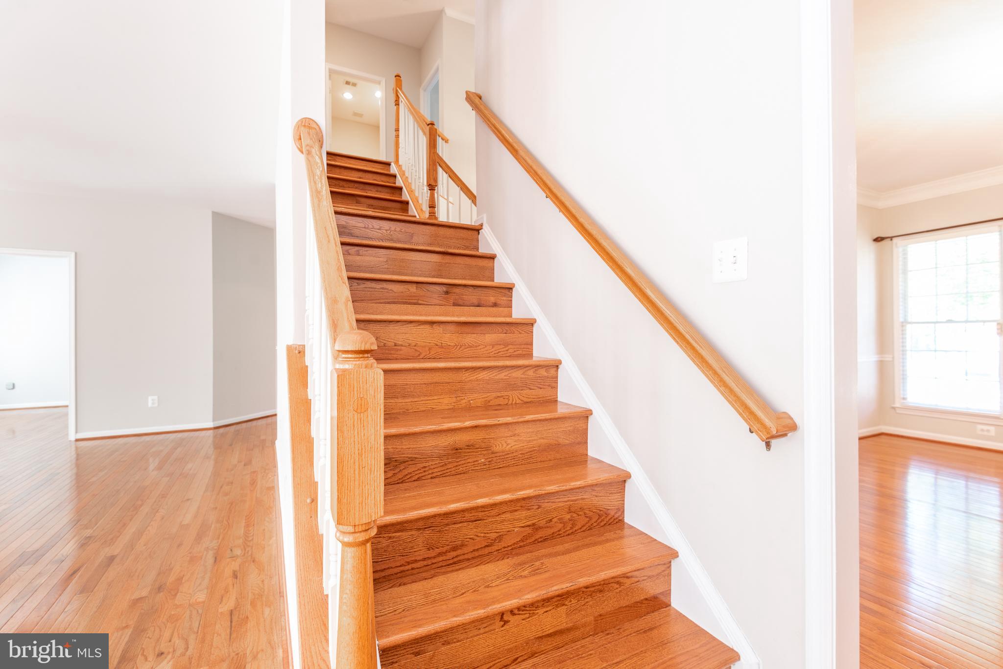 6033 Sumner Road Alexandria, VA 22310 - Photo 18 of 52 Kitchen stairs leading to common landing