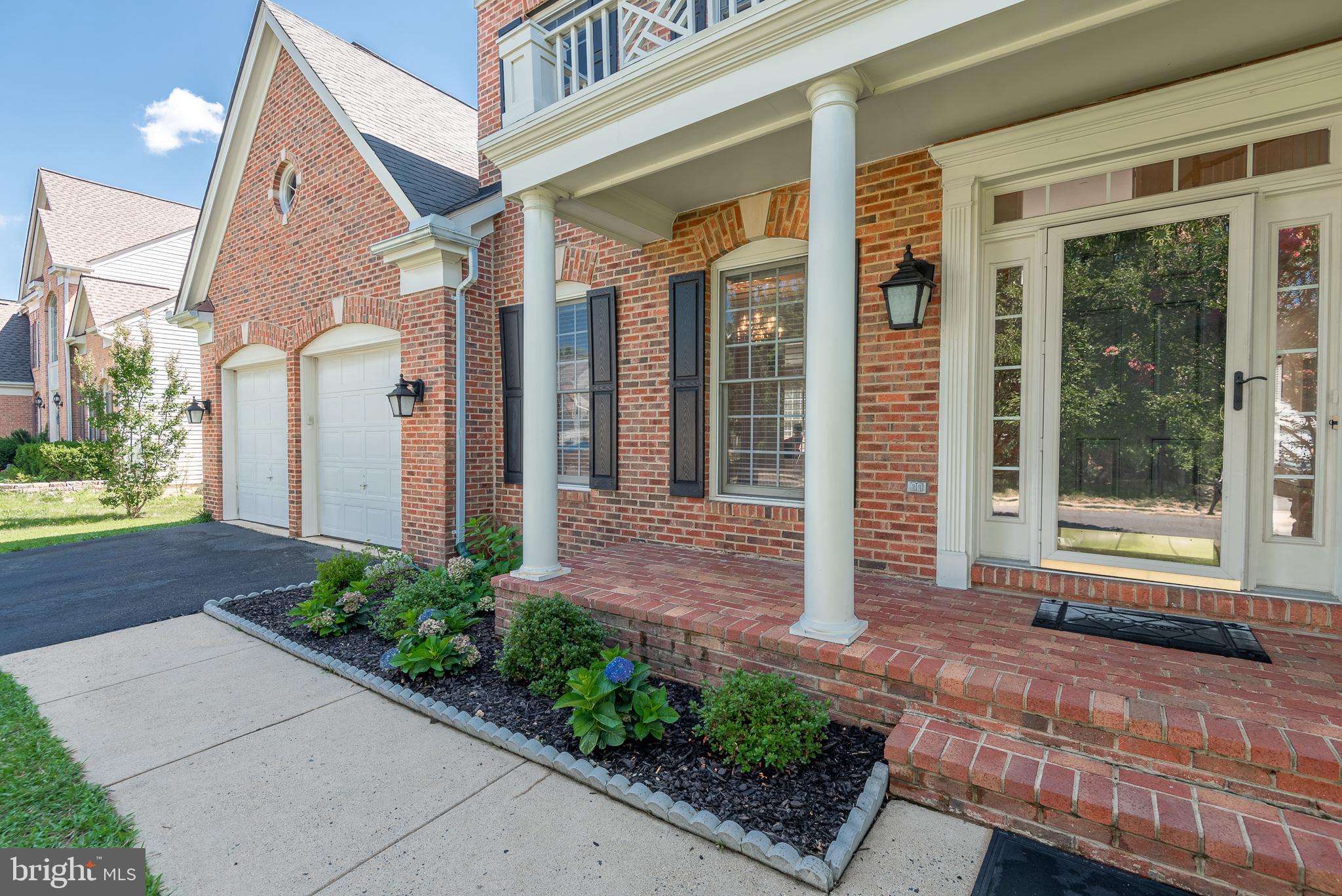 6033 Sumner Road Alexandria, VA 22310 - Photo 52 of 52 Front walkway