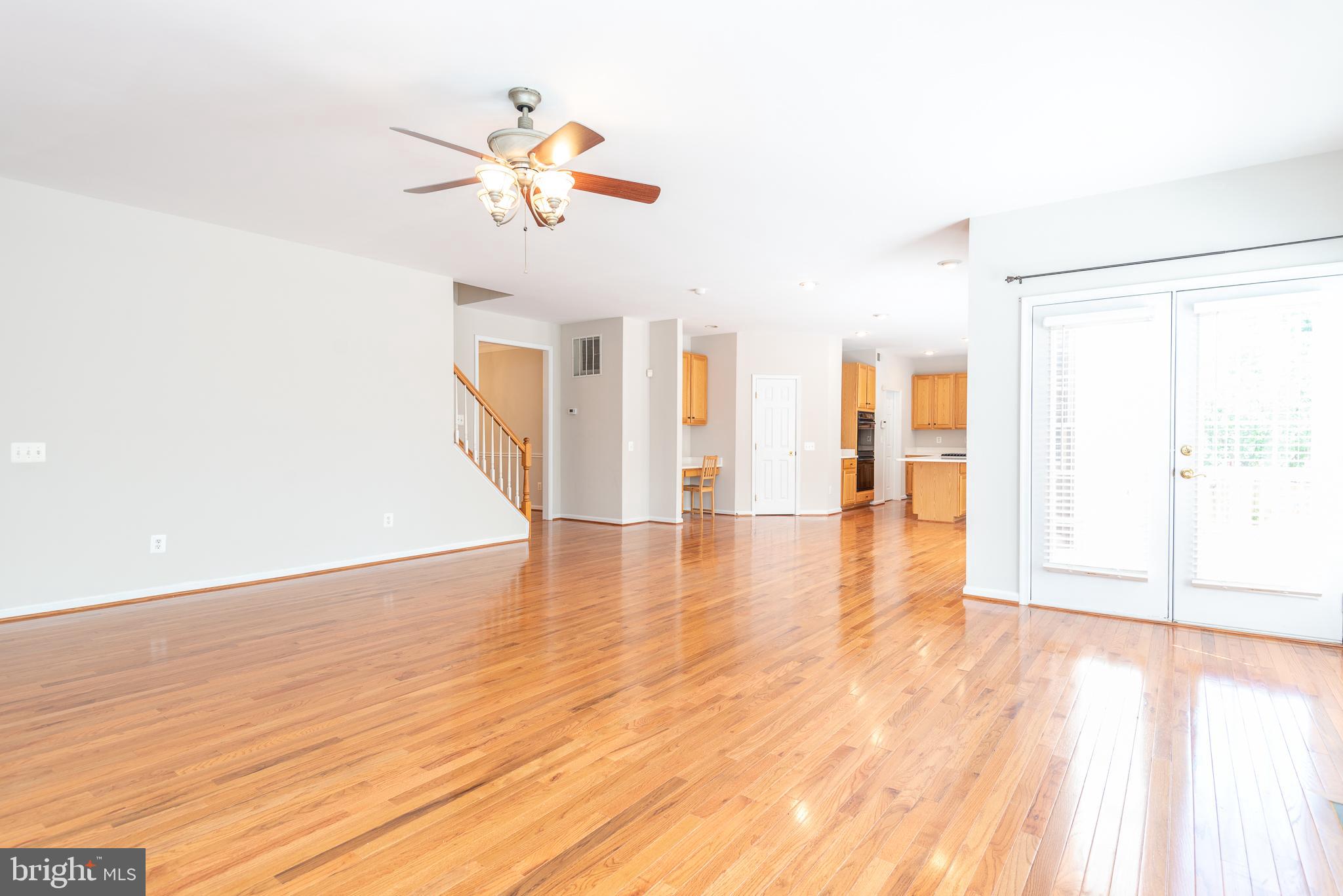 6033 Sumner Road Alexandria, VA 22310 - Photo 10 of 52 Spacious living room with new hardwood floors