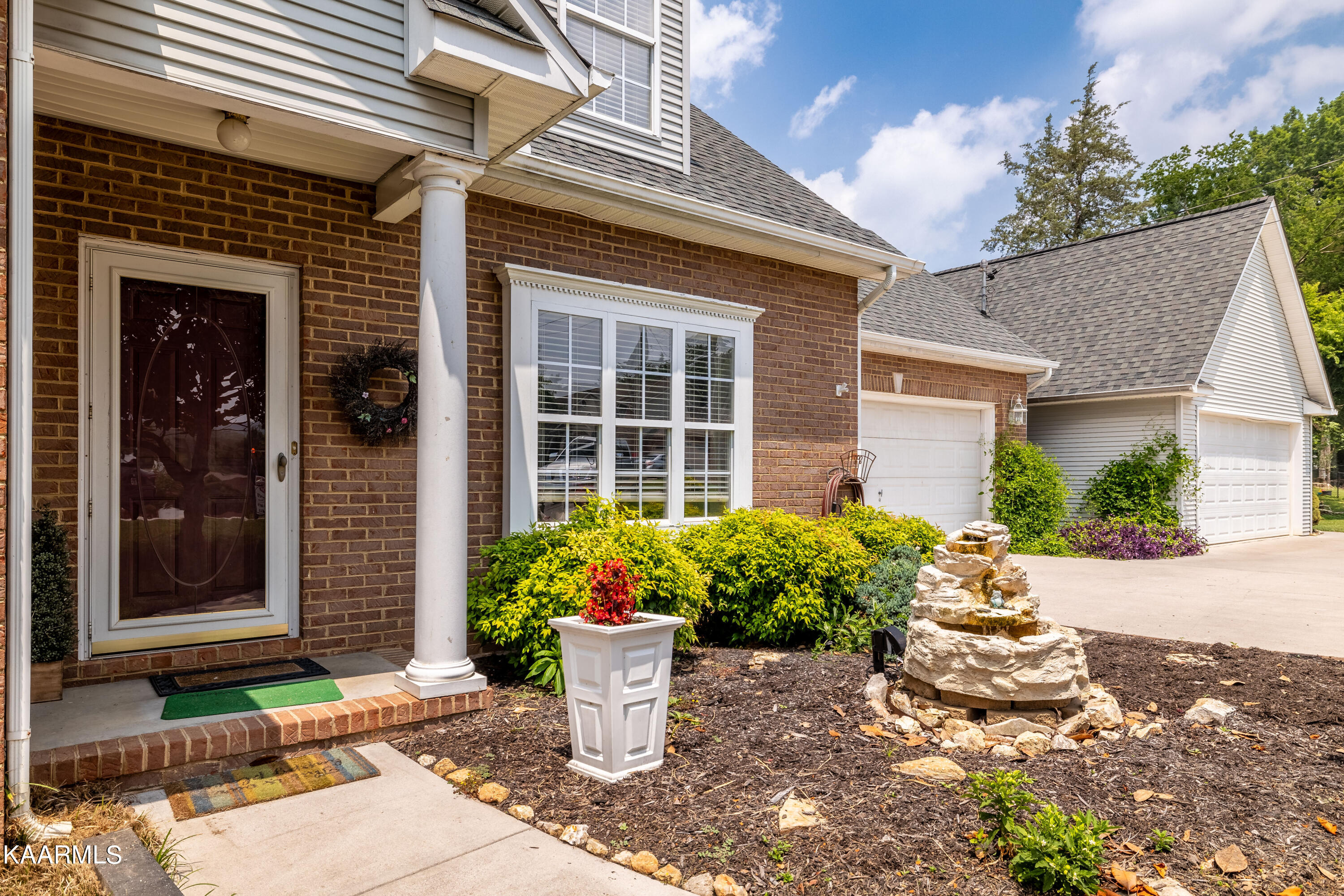 7425 Palmleaf Road Knoxville, TN 37918 - Photo 2 of 41 7425Palmleafrd-37