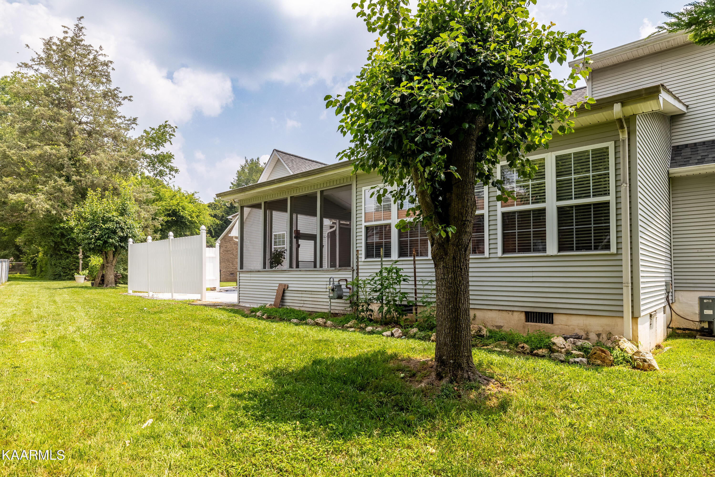 7425 Palmleaf Road Knoxville, TN 37918 - Photo 40 of 41 7425Palmleafrd-35