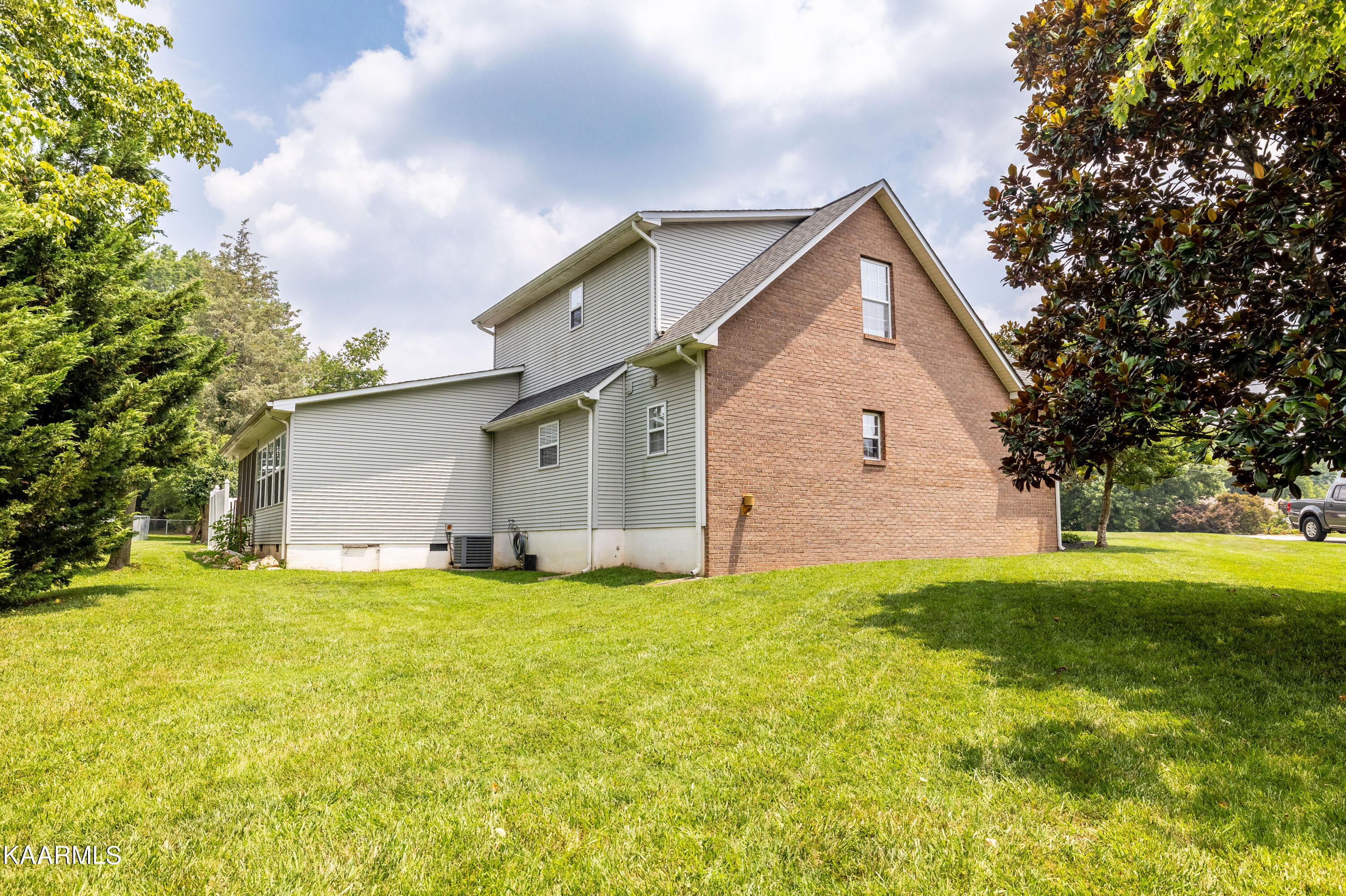 7425 Palmleaf Road Knoxville, TN 37918 - Photo 41 of 41 7425Palmleafrd-36