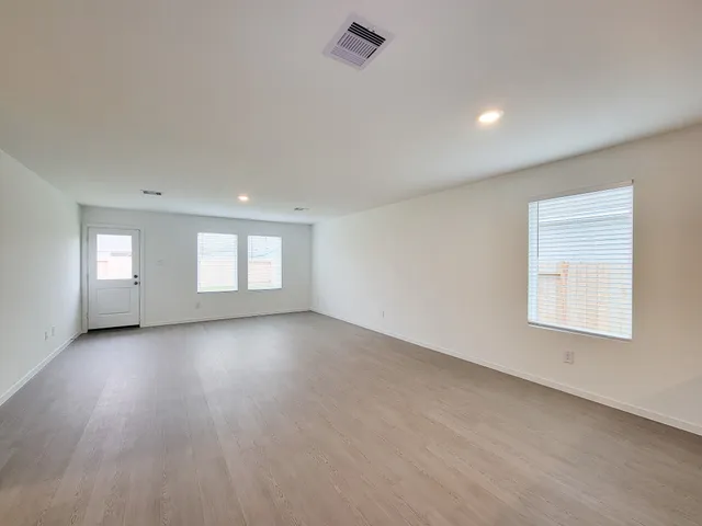 $1,750 | 388 Tejas Trail, Waller, TX 77484