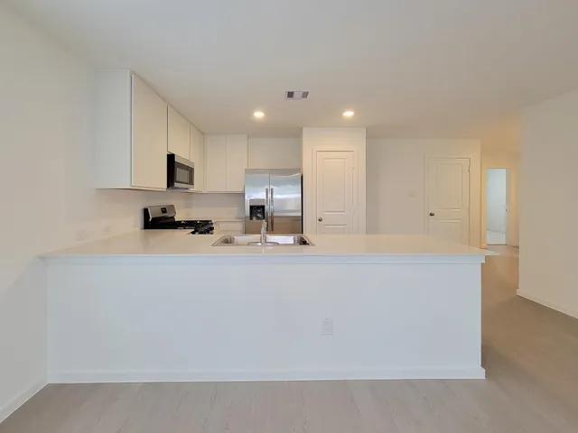 $1,750 | 388 Tejas Trail, Waller, TX 77484