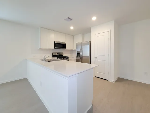 $1,750 | 388 Tejas Trail, Waller, TX 77484