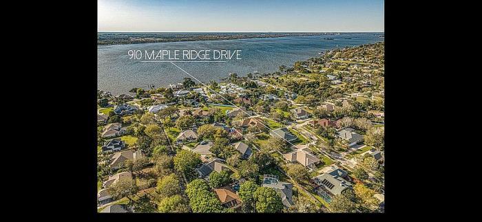 910 Maple Ridge Drive Merritt Island, FL 32952 - Photo 6 of 62