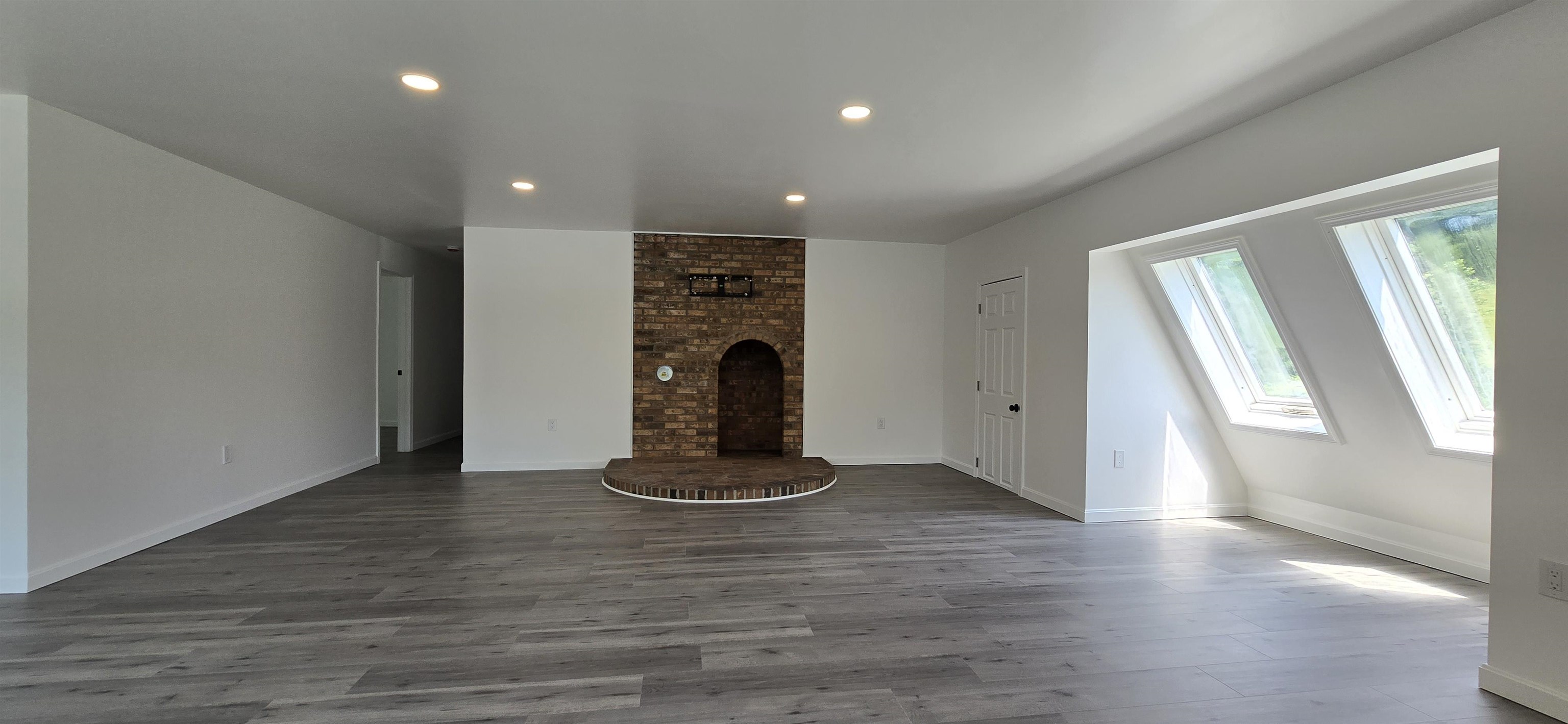 1578 Dover Road Epsom, NH 03234 - Photo 8 of 20